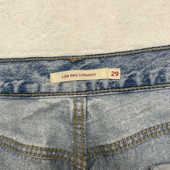 Levi’s Low Pro Straight Leg Jeans Light Wash Size 29 Women’s Vintage Style - Picture 8 of 13